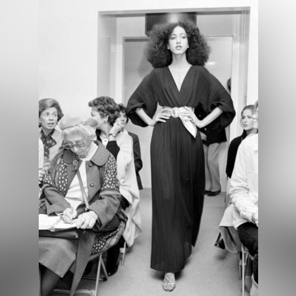 Rare 1978 Halston IV Pleated Black Wrap Dress w/ Balloon Sleeve petite medium M - Picture 4 of 15